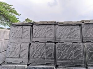 jenis genteng beton flat untuk rumah minimalis"